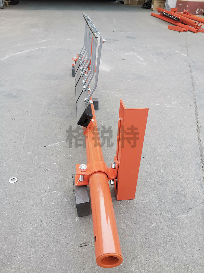 第 一道合金清掃器(YQ-DTEH) 第 一道合金清掃器(YQ-DTEH)